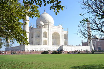 A Leisure Trip to Agra From Delhi