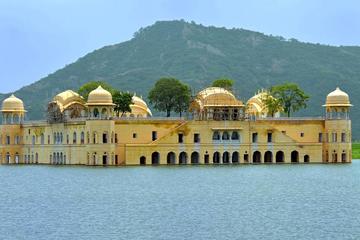 Explore The Royal City Jaipur from Agra