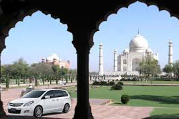 Transfer from Agra to New Delhi by Private Car