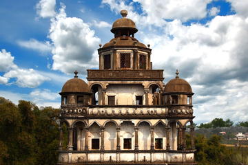 All Inclusive Private Day Trip to Kaiping Watchtowers, Li Garden and Chikan Old Town from Guangzhou