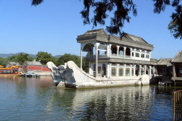 Beijing Bus Tour of Summer Palace and Badaling Great Wall