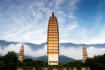 Dali Private Day Tour to Xizhou Village including Horse Drawn Carriage Ride, Tie-dye Art and Three Pagodas