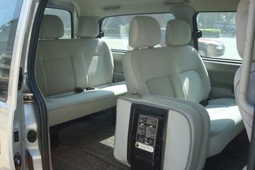Guilin Airport Arrival Transfer including Reed Flute Cave Sightseeing Tour