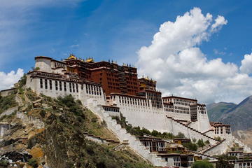 Lhasa 4-Day Tour: Potala Palace and Yamdrok Yumtso