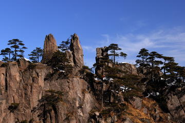 Three-Day Incredible Huangshan Mountain from Beijing