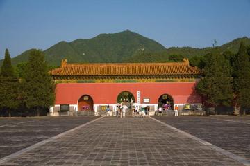 One Day Mutianyu Great Wall and Ming Tomb Tour