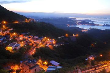 Jioufen Night Tour and Raohe Night Market