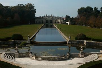 VENICE, ART CITIES AND LAKE GARDA LUXURY TOUR
