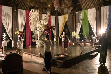 Private Royal Tugudom Dining Experience with Sunset at Tanah Lot Temple