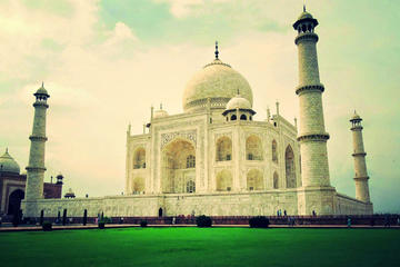 2 Days Taj Mahal Agra Tour From Delhi