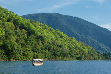 4-Day Chimpanzee Trekking Tour at Mahale Mountains