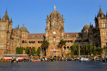 A Walking Tour of Mumbai