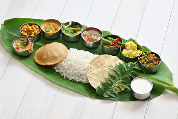 Cities and their People: A Meal With a Local Family Along With a Cooking Demo