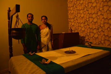 Sparsa offers you a Traditional Ayurvedic Spa centre recommended by Doctor