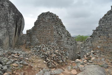 SAFARI MULTI DAYS MOBILE TOURS AROUND ZIMBABWE & BOTSWANA