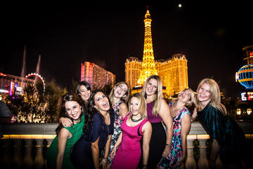 Viator Exclusive: per limo met een privéfotograaf naar de Las Vegas ...