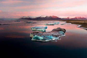 Jökulsárlón Glacier Lagoon Two Day Tour