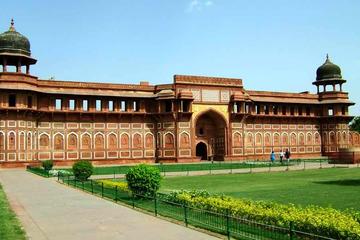 AGRA SIGHTSEENING WITH FATEHPUR SIKARI