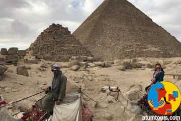 Budject Private Half Day Tour with Private Guide and car to Pyramids and sphinx