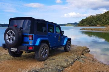 4-Hour Bay of Islands Private Jeep Tour with Winery Lunch