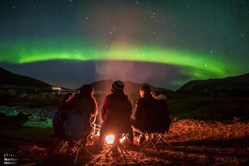 Small group Northern Lights tour - All inclusive - Northern Horizon