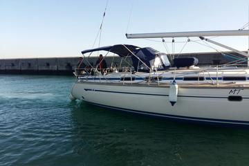 Half-Day Lisbon Sailing with Lunch