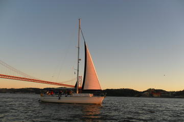 Private Tour: Tagus River Sunset Cruise in Lisbon