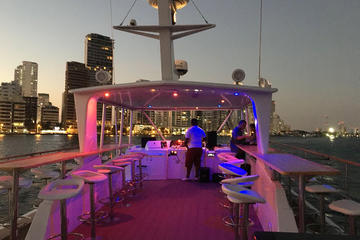 Sibarita Master Party Bay Cruise Cartagena