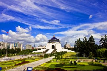 Keelung Shore Excursion: Taipei City Sightseeing