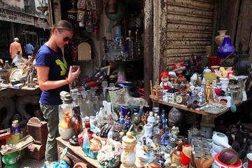 South Mumbai Walking Tour: Markets and Mumbadevi Temple
