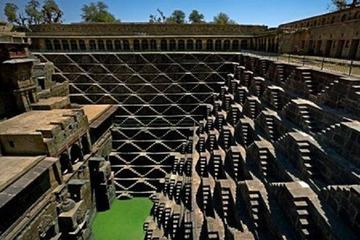 Abhaneri Step Wells Private Day Tour with Lunch