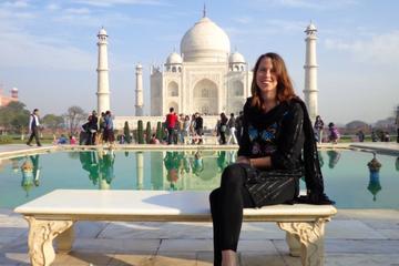 Majestic Taj Mahal With Pinch Of Spice