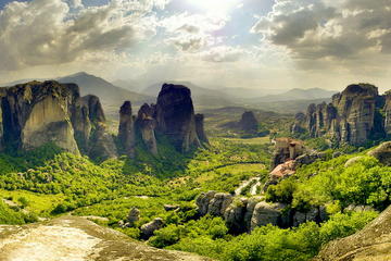 Delphi & Meteora 2 Days Private Tour