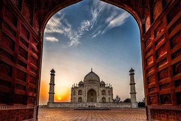 Same Day Agra Tour by Train with all Inclusive