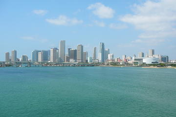 Small-group Miami Movies Tour by Bus and Boat with Guide