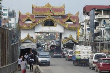 A unique adventure border crossing from Mae Sot to Yangon