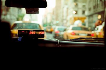 Athens Private Arrival Transfer Service: Airport to Hotel