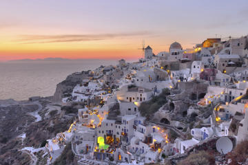Santorini Sunset Dinner Cruise Including Nea Kameni Visit