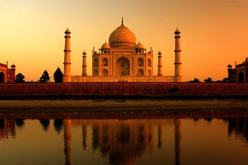 Private 09-Hour Agra Day Tour: Sunrise and Sunset of Taj Mahal