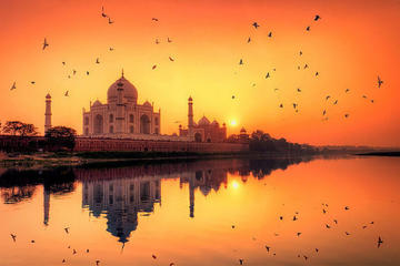 Private Sunrise Taj Mahal Tour From Delhi With 5 Star Lunch