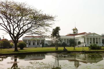 BOGOR BOTANICAL GARDEN (PRIVATE COACH TOUR)