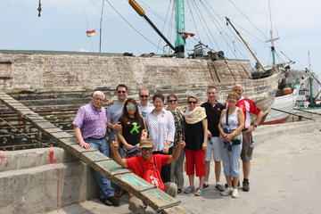 JAKARTA SIGHTSEEING TOUR (PRIVATE COACH TOUR)