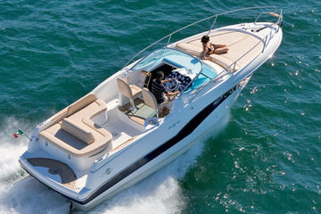 Private Transfer: Naples Port to Sorrento or Amalfi Coast by Speedboat