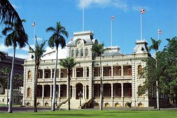 Monarch's Tour: Bishop Museum & Iolani Palace Combo Tour