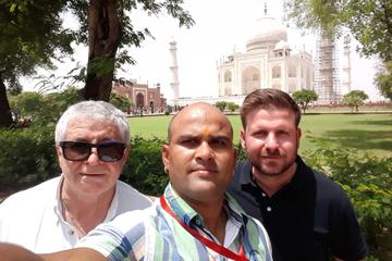 Taj Mahal Tour by Gatimaan Express Train