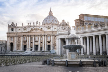 Small Group Tour: Vatican Museums and St Peter's with Hotel Pick-up