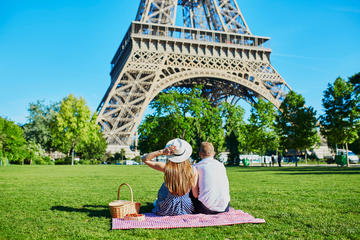 VIP Eiffel Tower Tour & Summit Access