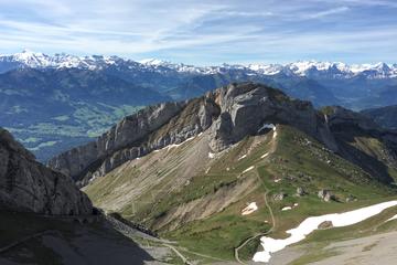 Mount Pilatus tour with personal guide and private driver including all tickets