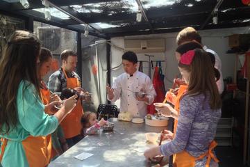 Experience Shanghai: Dumpling Cooking Class and Tasting Tour