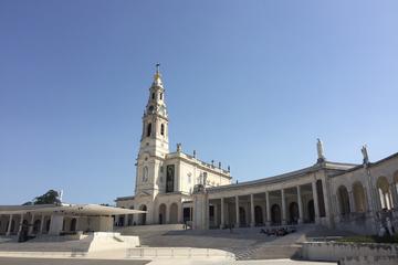 Fátima, Nazaré & Óbidos Tour Experience